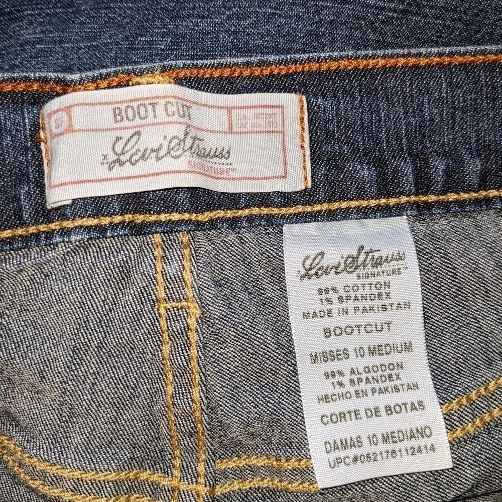 Levi Strauss Bootcut Classic Cotton Jeans - Picture 3 of 4